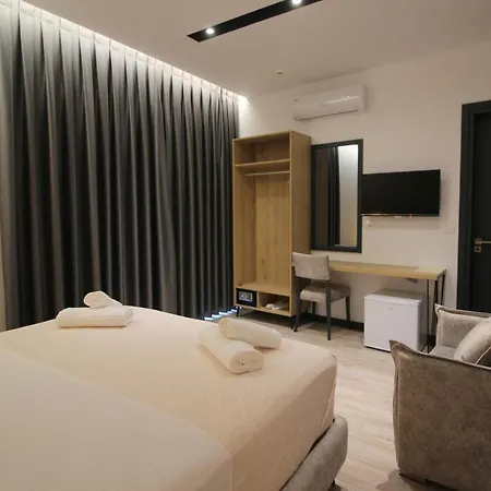Hotel F&j