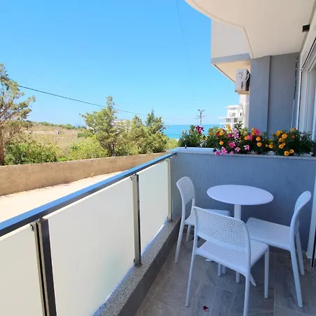 F&j Hotel Sarandë