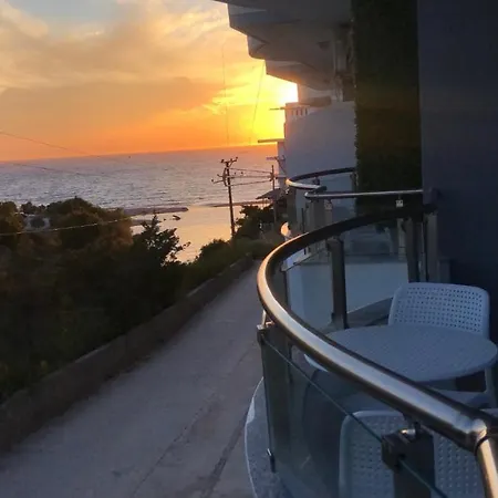 F&j Hotel Sarandë