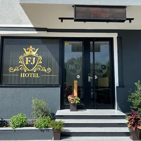 Hotel F&j Sarandë