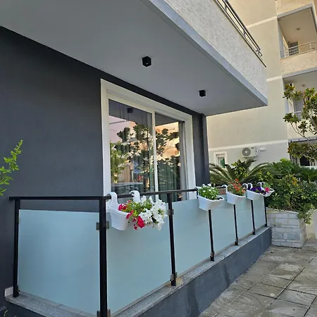 F&j Hotel Sarandë