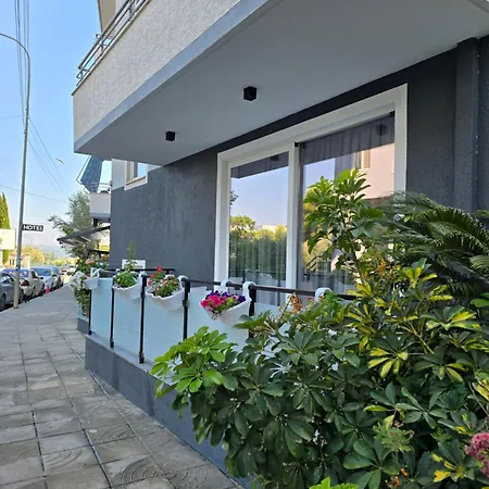 Hotel F&j Sarandë