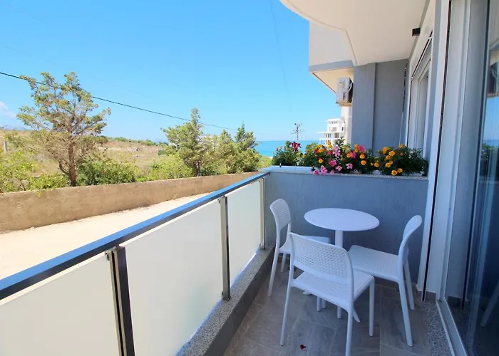 F&j Hotel Sarandë