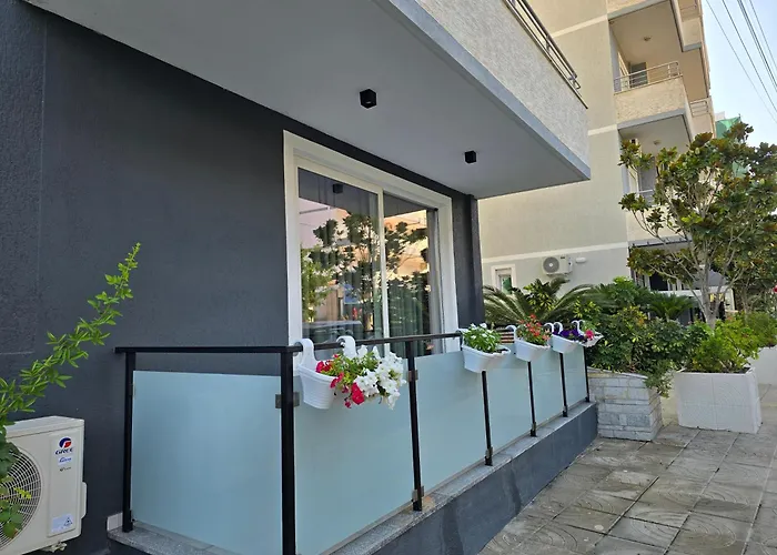 F&j Hotel Sarandë